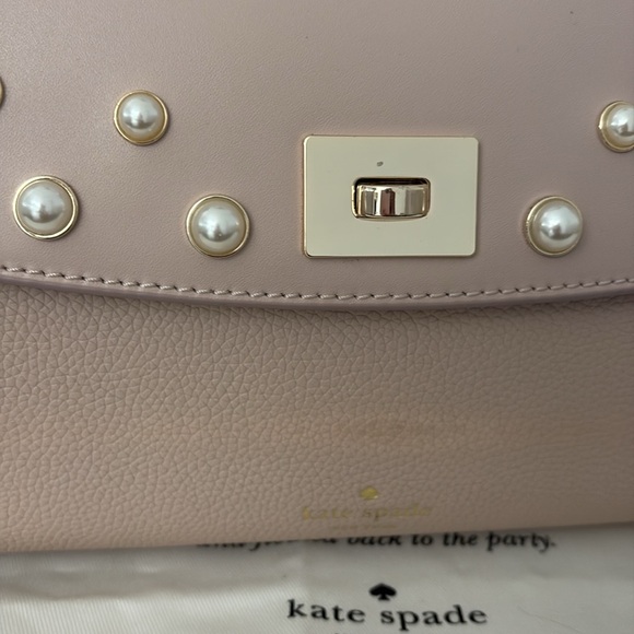 Kate Spade Serrano Place Pearl Dorina $550 MSRP. COLLECTIBLE;  w/ a dust bag - Picture 9 of 14